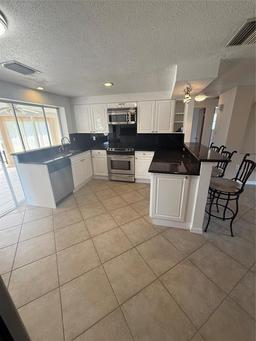 Picture of 635 W Tarpon Boulevard Nw, Port Charlotte, FL 33952