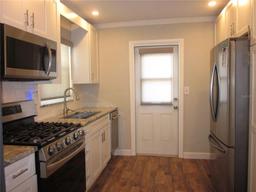Picture of 162 SW Lincoln Circle N, St Petersburg, FL 33703