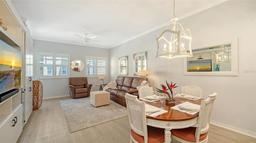 Picture of 1064 N Tamiami Trail Unit 1402, Sarasota, FL 34236