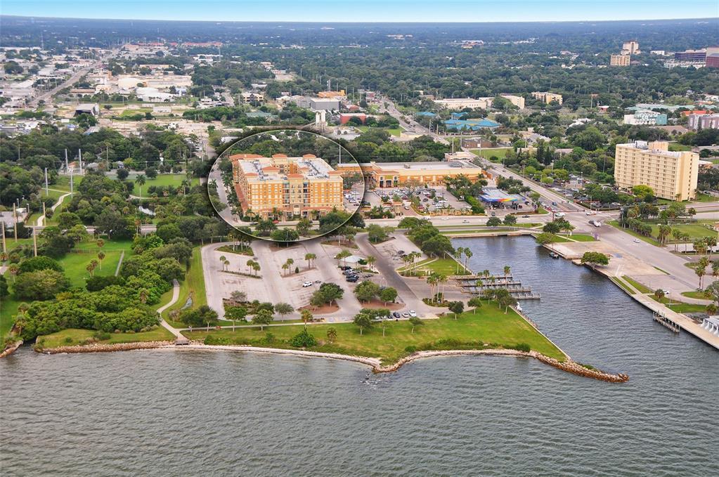 Picture of 1064 N Tamiami Trail Unit 1402, Sarasota, FL 34236