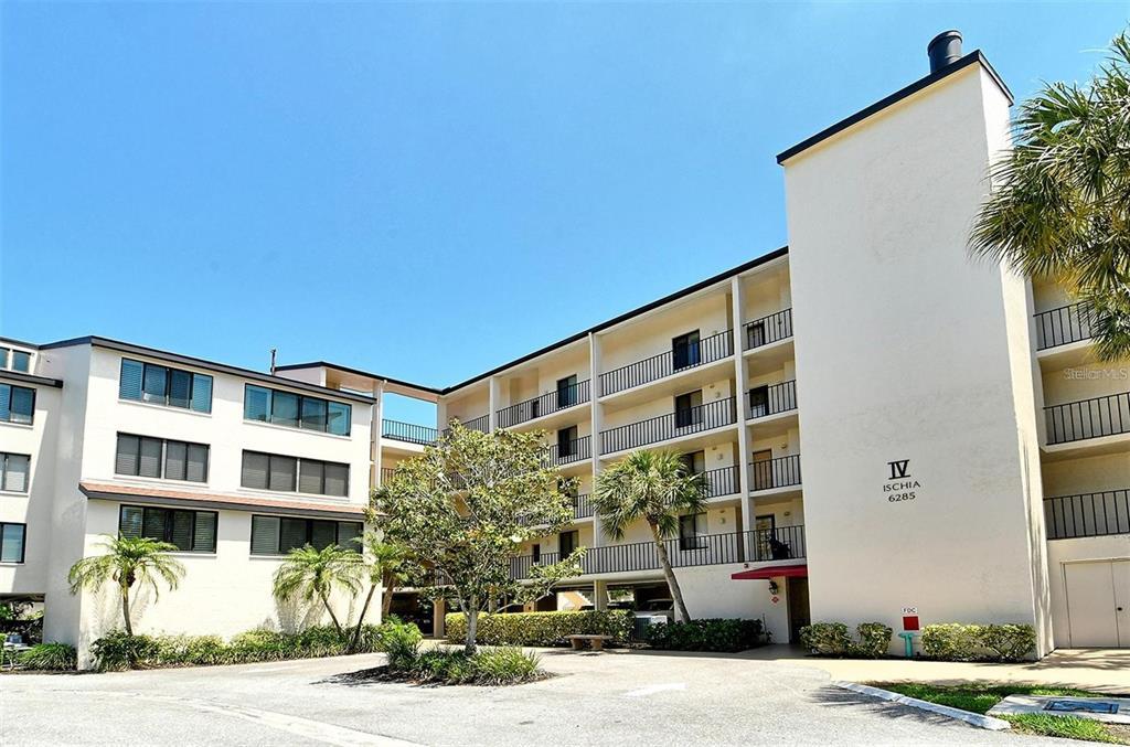 Picture of 6285 Midnight Pass Drive Unit 403, Sarasota, FL 34242