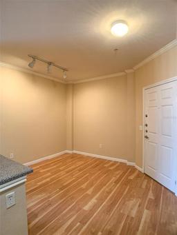 Picture of 860 N Orange Avenue Unit 428, Orlando, FL 32801
