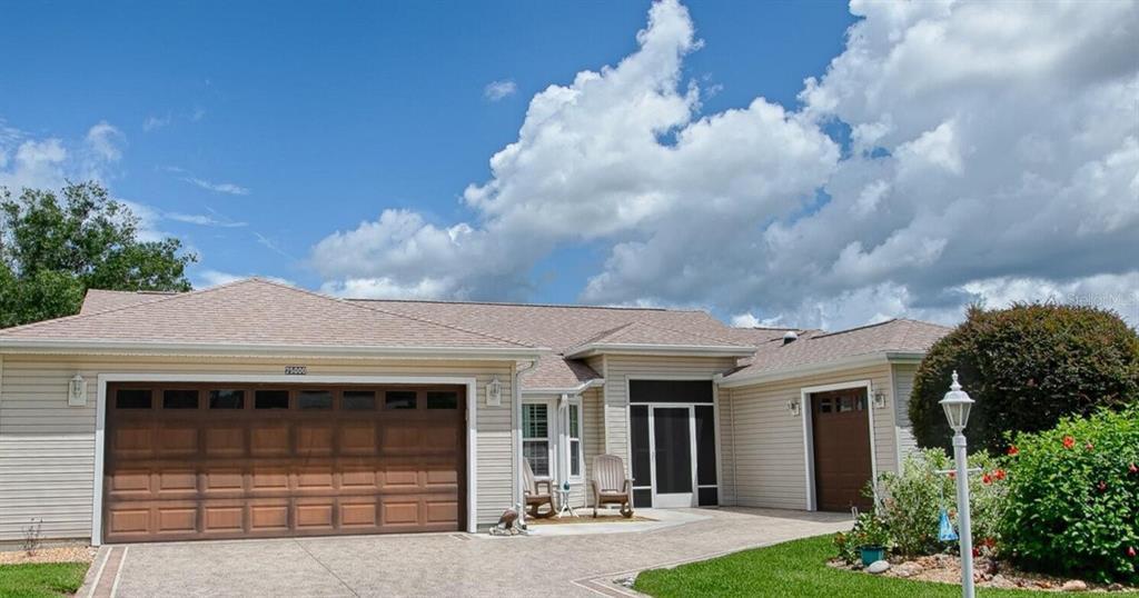 Picture of 25000 Riverwalk Dr, Leesburg, FL 34748
