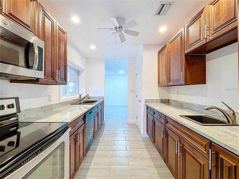 Picture of 5806 Liverpool Drive, Tampa FL 33615