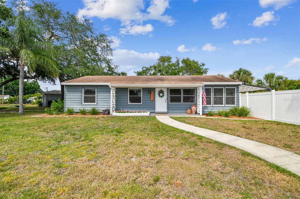 Picture of 4403 W Bay Court Avenue, Tampa, FL 33611