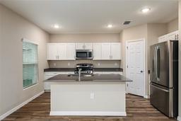 Picture of 1042 Foreshore Lane, Haines City, FL 33844