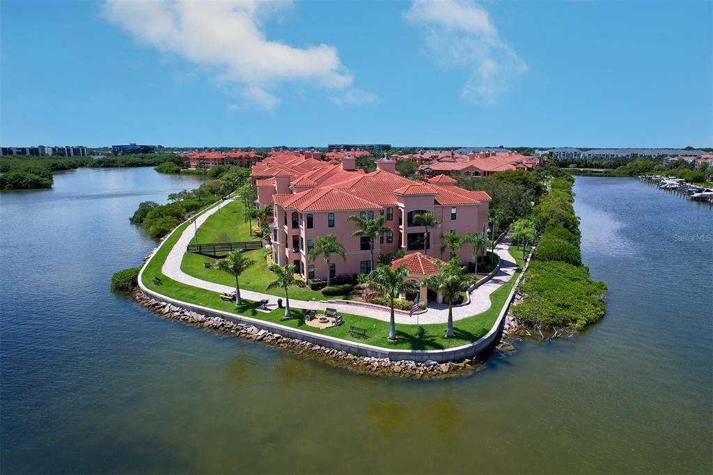 Picture of 2755 Via Capri Unit 1223, Clearwater, FL 33764