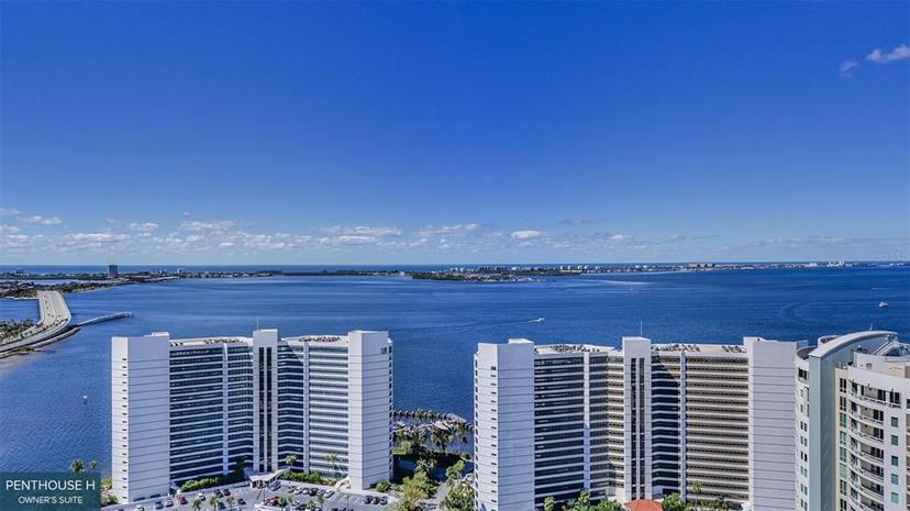 Picture of 555 Quay Common Unit 1703, Sarasota FL 34236