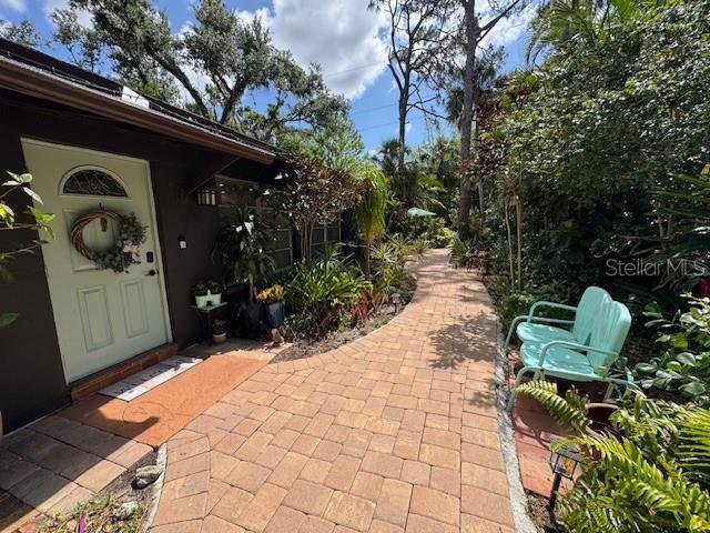 Picture of 590 Artists Avenue, Englewood FL 34223