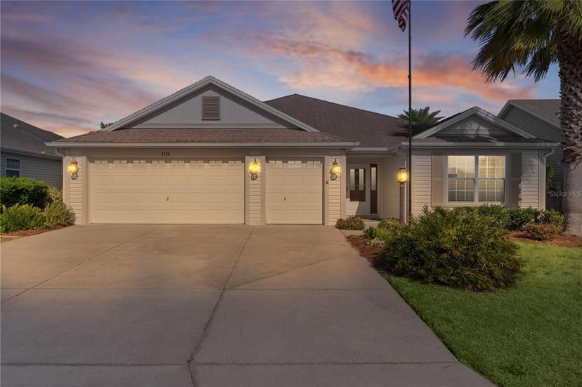 Picture of 2124 Hames Lane, The Villages FL 32162