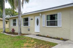 Picture of 1980 Taylor Lake Circle, Largo, FL 33778