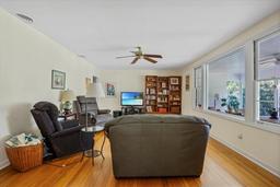 Picture of 506 NE 10Th Avenue, Gainesville, FL 32601