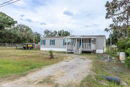 Picture of 1303 Peregrine Drive, Plant City, FL 33565