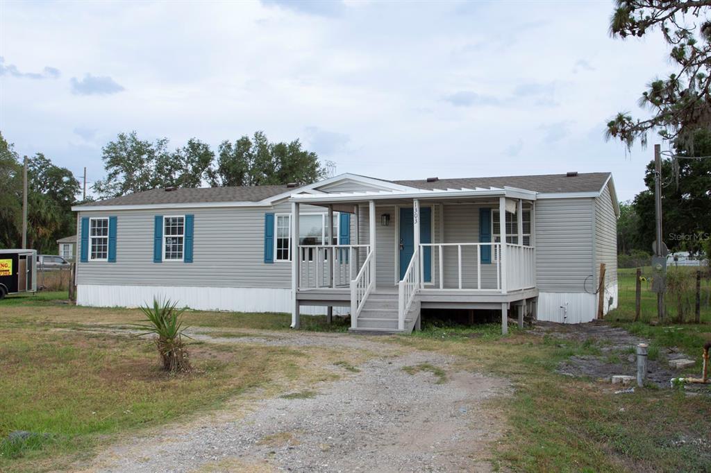Picture of 1303 Peregrine Drive, Plant City, FL 33565
