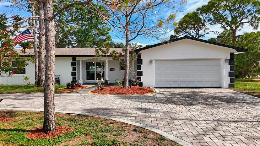 Picture of 2001 Pinellas Point Drive S, St Petersburg FL 33712