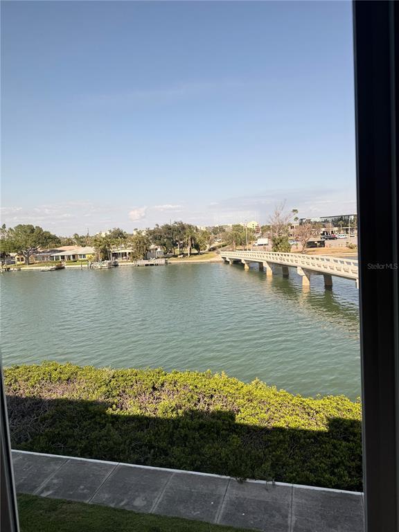 Picture of 7465 Bay Island Drive S Unit 312, South Pasadena, FL 33707