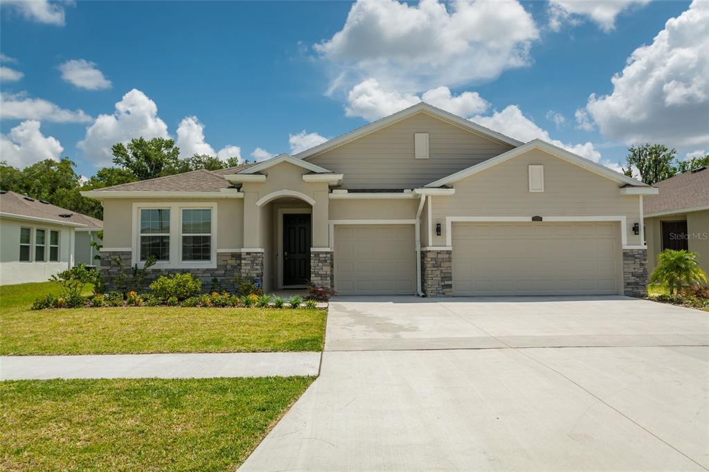 Picture of 7154 Steer Blade Drive, Zephyrhills, FL 33541