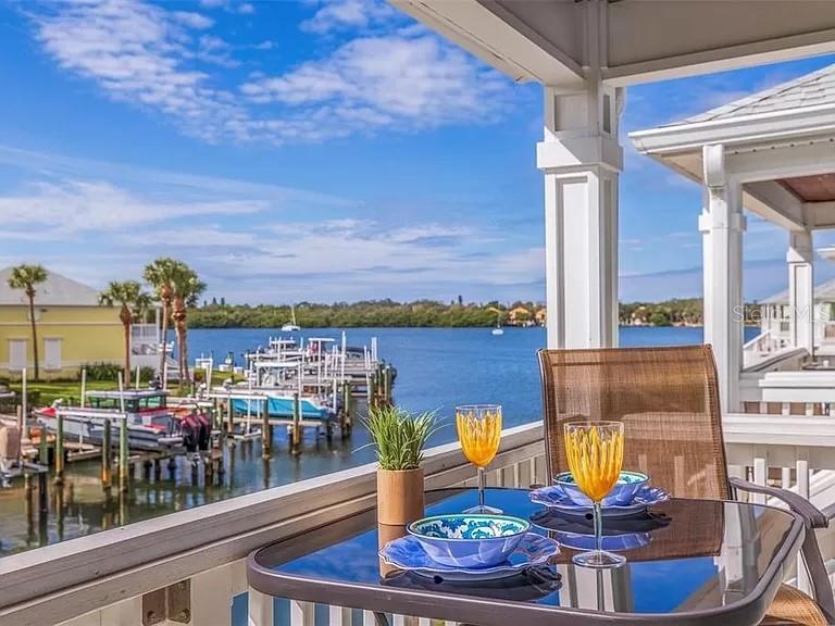 Picture of 5191 Salmon Drive Se Unit C, St Petersburg, FL 33705