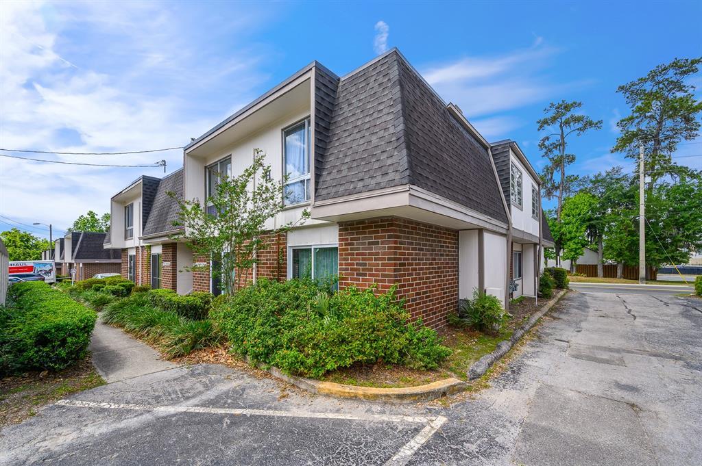 Picture of 1700 SW 16Th Court Unit H23, Gainesville, FL 32608