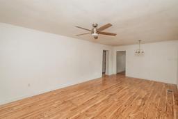 Picture of 601 N Franklin Street, Plant City, FL 33563