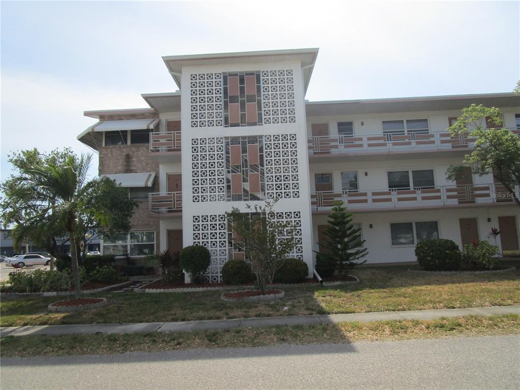Picture of 6015 19Th Street N Unit 301, St Petersburg, FL 33714