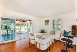 Picture of 4681 Carson Street Ne, St Petersburg, FL 33703