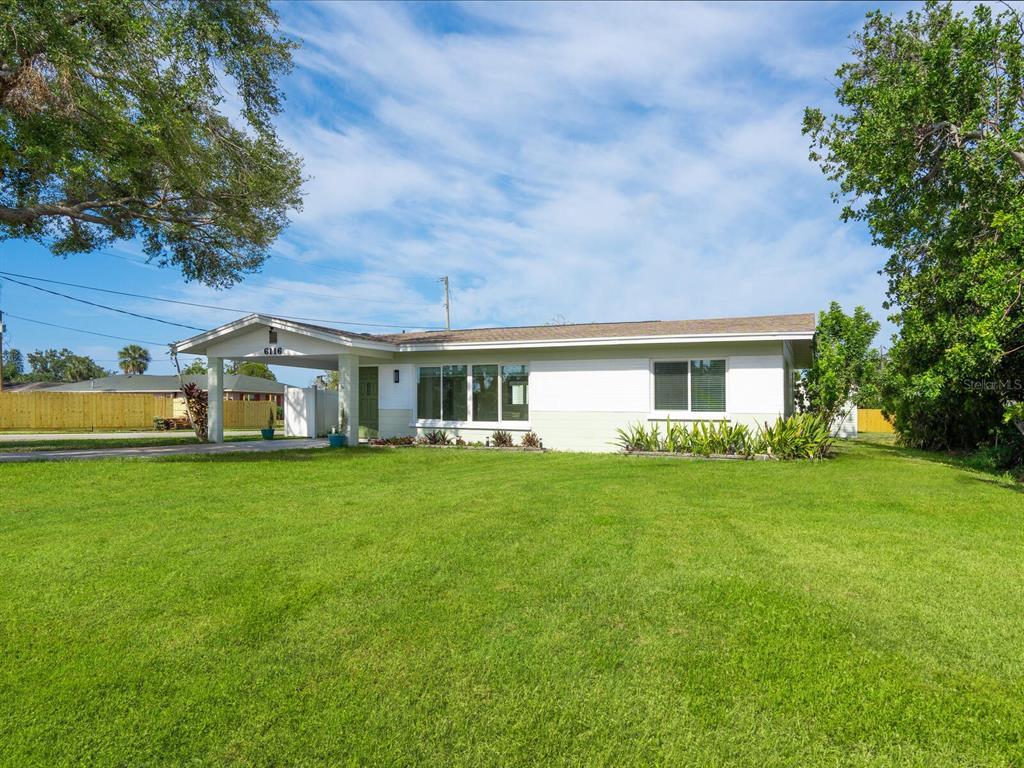 Picture of 6116 Rodgers Avenue, Sarasota, FL 34231