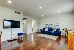 Picture of 1115 Rue Des Chateaux Unit 2B, South Pasadena, FL 33707