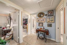 Picture of 616 Highview Circle S, Brandon, FL 33510