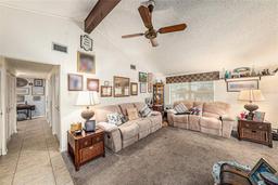Picture of 616 Highview Circle S, Brandon, FL 33510