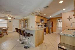 Picture of 11665 Leisure Lane W, Largo, FL 33773
