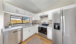 Picture of 11301 Hedgemore Drive, Tampa, FL 33624
