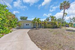 Picture of 396 Avenida Madera, Sarasota, FL 34242
