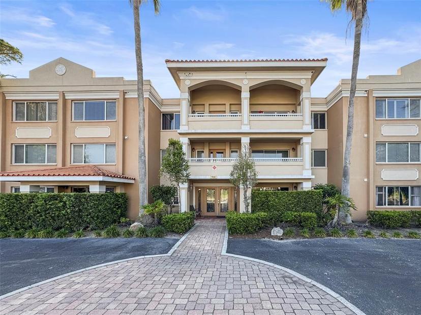 Picture of 950 Broadway Unit 103, Dunedin FL 34698