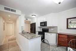 Picture of 950 Broadway Unit 103, Dunedin, FL 34698