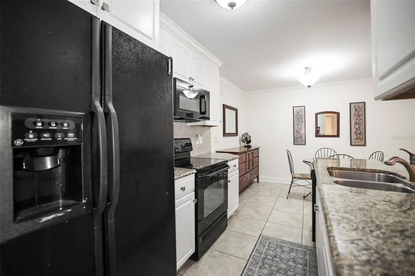 Picture of 950 Broadway Unit 103, Dunedin FL 34698