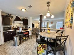 Picture of 102 Dogwood Trail, Leesburg, FL 34748