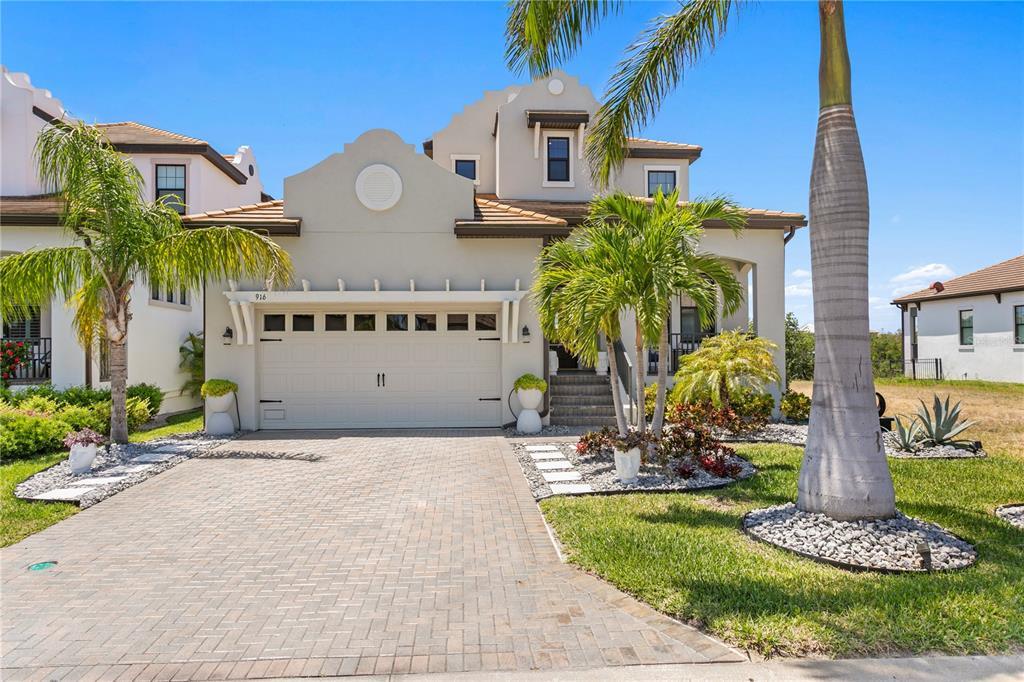 Picture of 916 Seagrape Drive, Ruskin, FL 33570