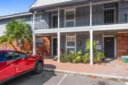 Picture of 200 Country Club Drive Unit 906, Largo, FL 33771
