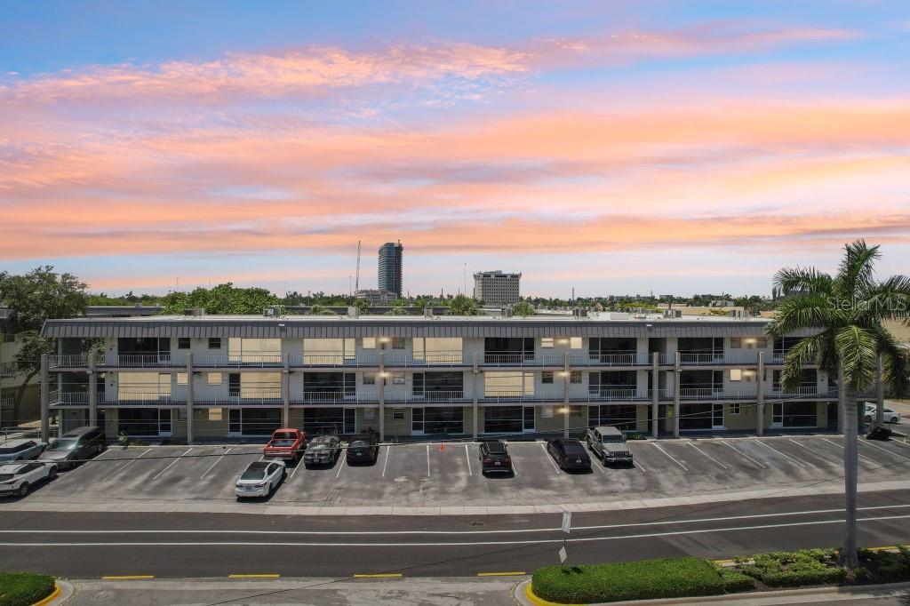 Picture of 250 Layne Boulevard Unit 113, Hallandale Beach, FL 33009
