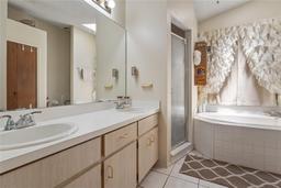 Picture of 4561 Heritage Oak Drive, Orlando, FL 32808