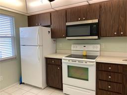 Picture of 725 Capri Isles Boulevard Unit 217, Venice, FL 34292