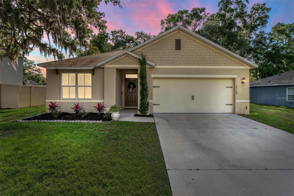 Picture of 35107 Sweet Leaf Lane, Leesburg, FL 34788