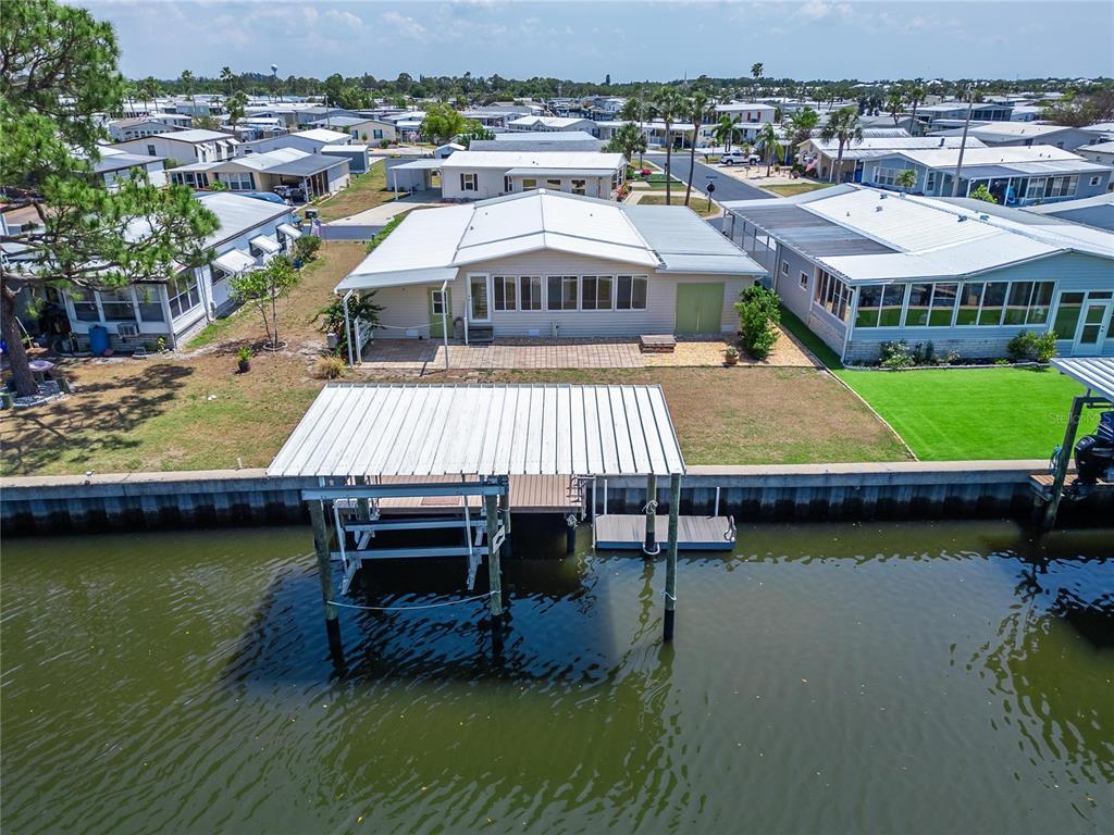 Picture of 210 N Saint Thomas Circle, Apollo Beach, FL 33572