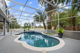 Picture of 13044 Lakeshore Grove Drive, Winter Garden, FL 34787