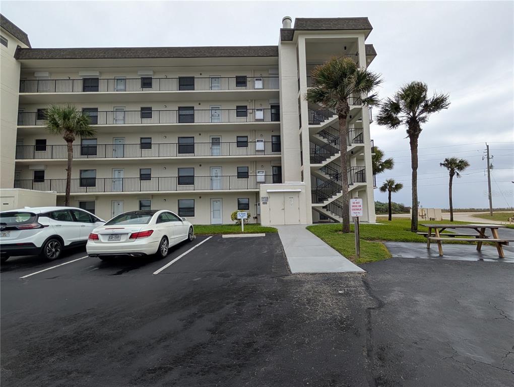 Picture of 3100 Ocean Shore Boulevard Unit 101, Ormond Beach, FL 32176