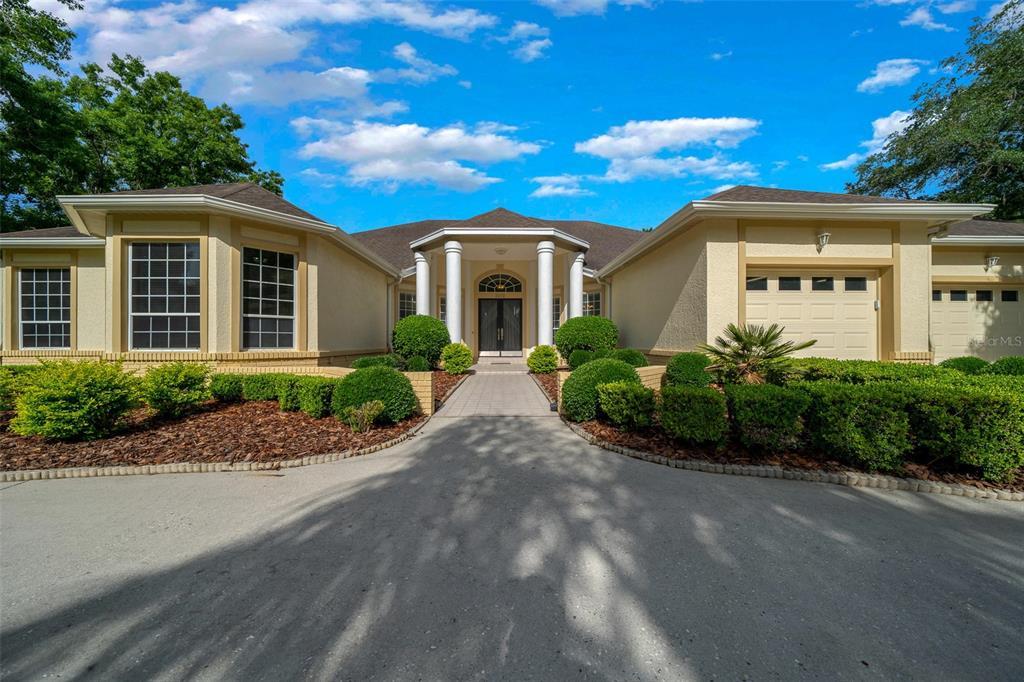 Picture of 2272 SE Laurel Run Drive, Ocala, FL 34471
