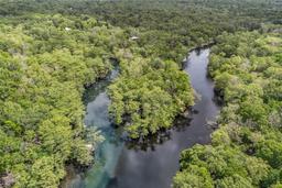 Picture of 884 SW Washington Avenue, Fort White, FL 32038