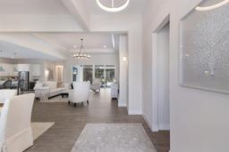 Picture of 8133 Grande Shores Drive, Sarasota, FL 34240