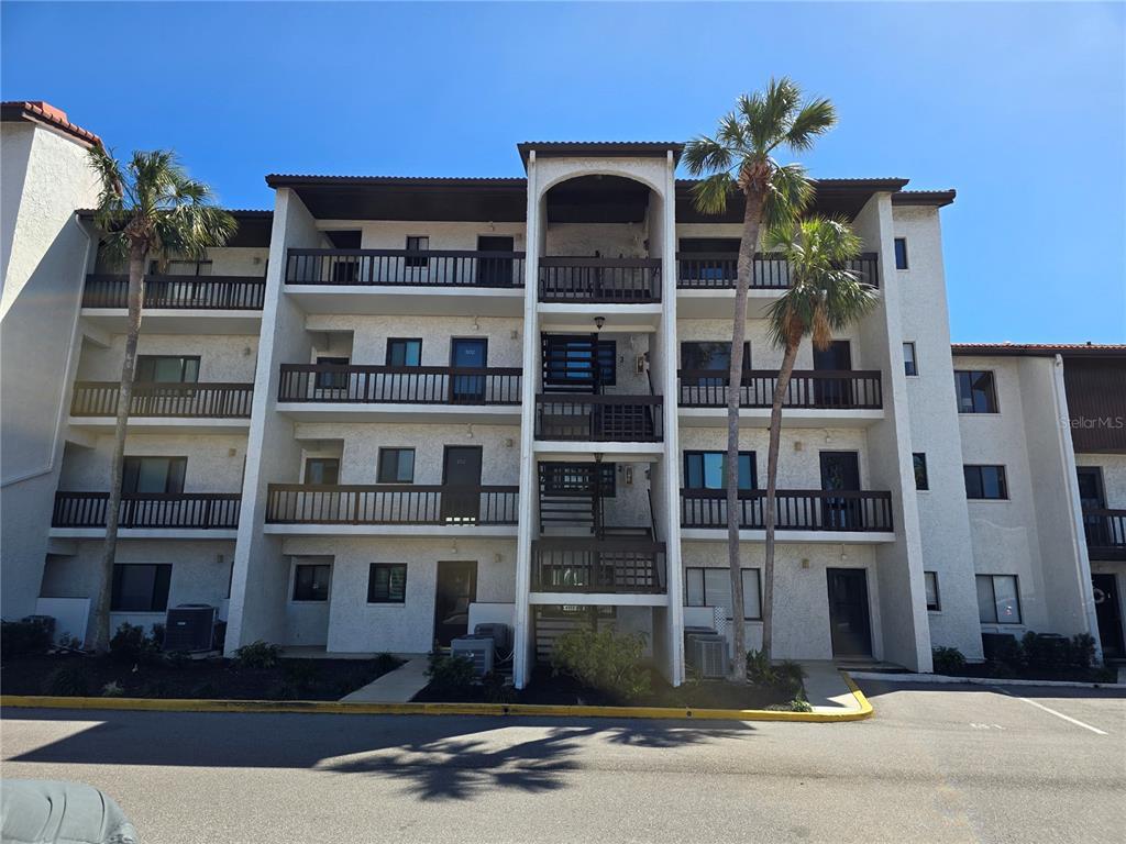 Picture of 1624 Stickney Point Road Unit 24-101, Sarasota, FL 34231